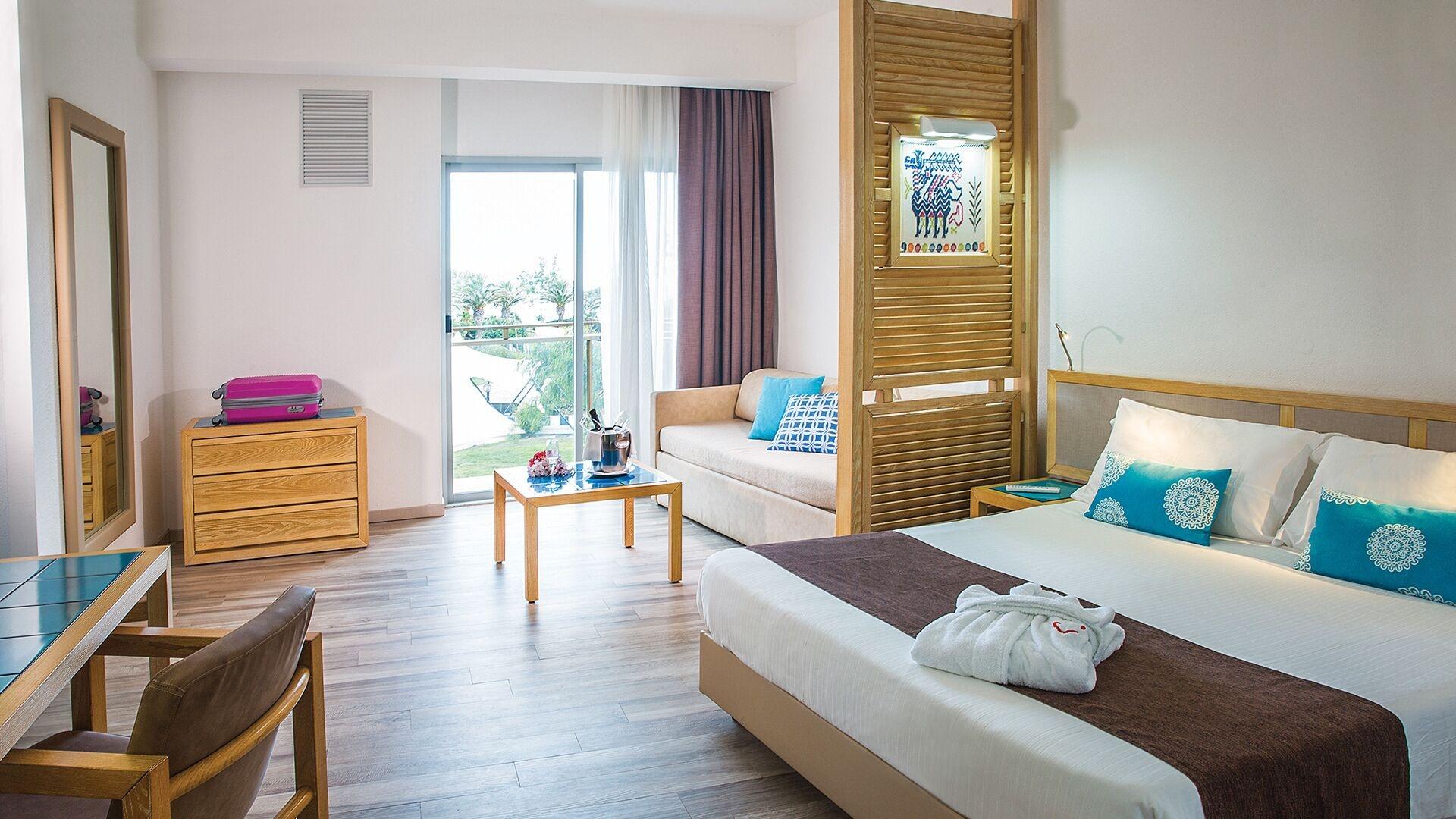 Hotel Baia Di Conte 4*